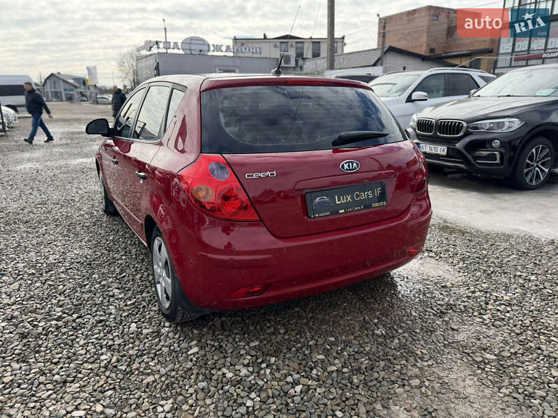 Хетчбек Kia Ceed 2009 в Івано-Франківську