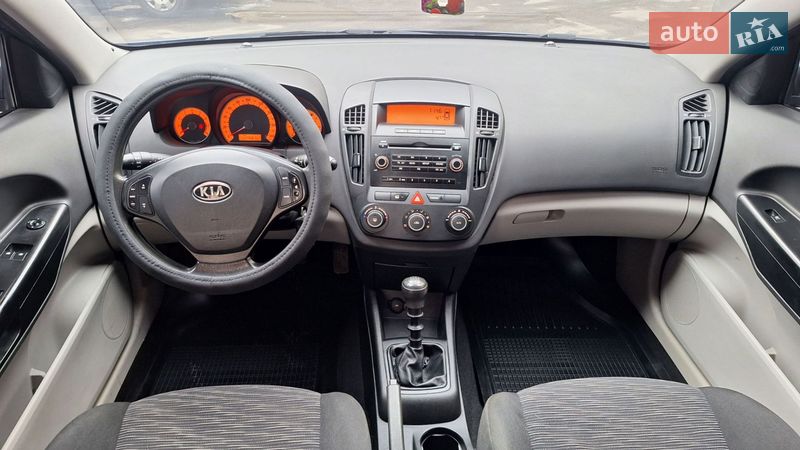 Хэтчбек Kia Ceed 2007 в Полтаве