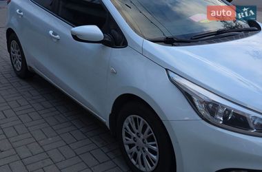 Хетчбек Kia Ceed 2013 в Дніпрі