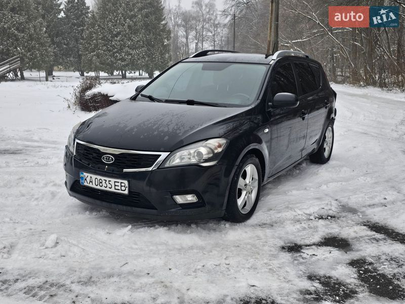 Универсал Kia Ceed 2010 в Киеве