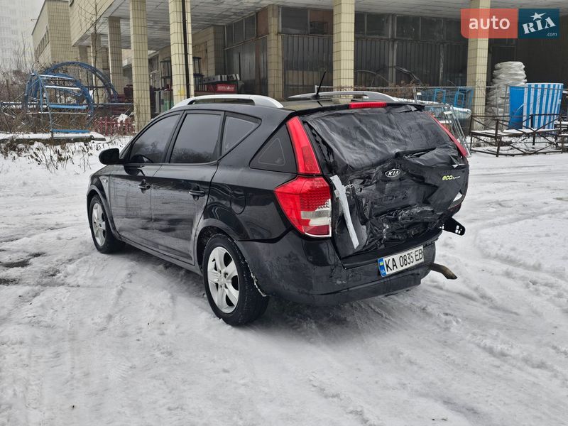 Универсал Kia Ceed 2010 в Киеве