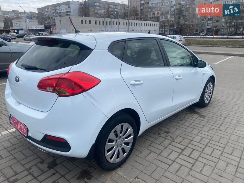 Хэтчбек Kia Ceed 2013 в Черкассах