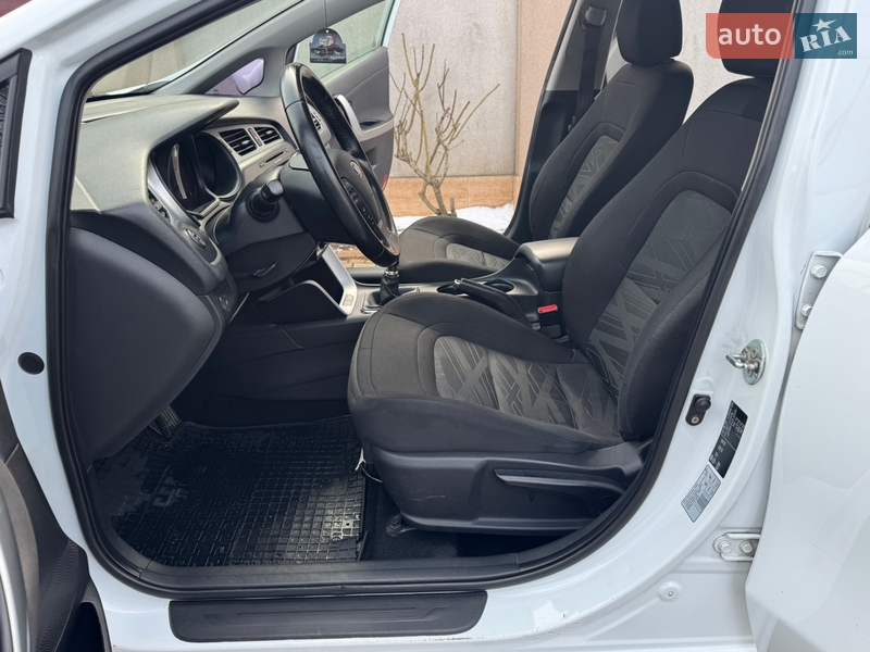 Хэтчбек Kia Ceed 2012 в Одессе