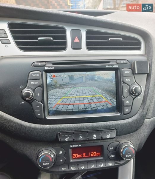 Хетчбек Kia Ceed 2013 в Верхньодніпровську