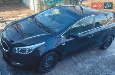 Хетчбек Kia Ceed 2013 в Верхньодніпровську