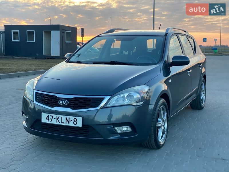 Универсал Kia Ceed 2010 в Радивилове