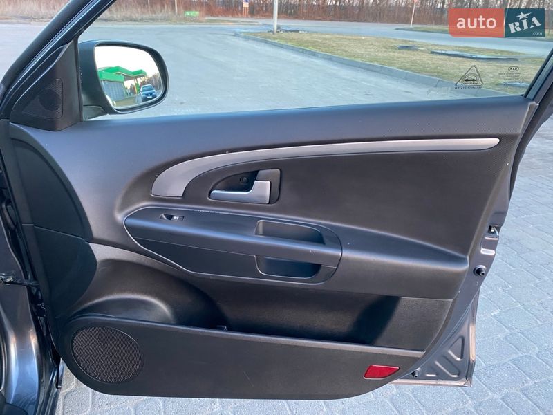 Универсал Kia Ceed 2010 в Радивилове