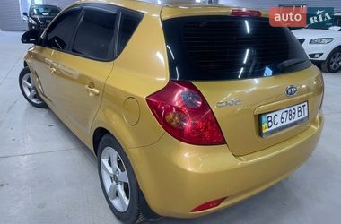 Хэтчбек Kia Ceed 2008 в Стрые