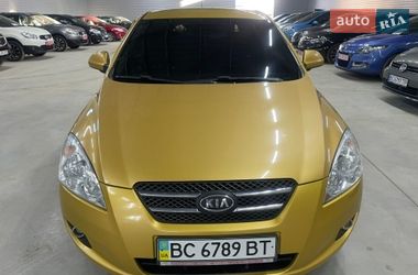 Хэтчбек Kia Ceed 2008 в Стрые
