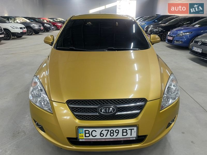 Хэтчбек Kia Ceed 2008 в Стрые