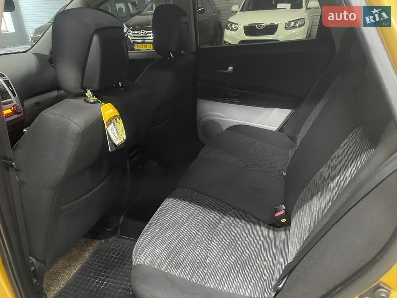 Хэтчбек Kia Ceed 2008 в Стрые