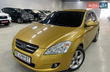 Хэтчбек Kia Ceed 2008 в Стрые