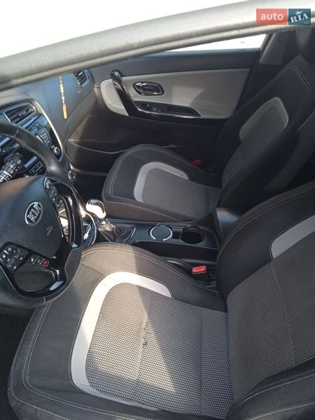Хэтчбек Kia Ceed 2012 в Львове