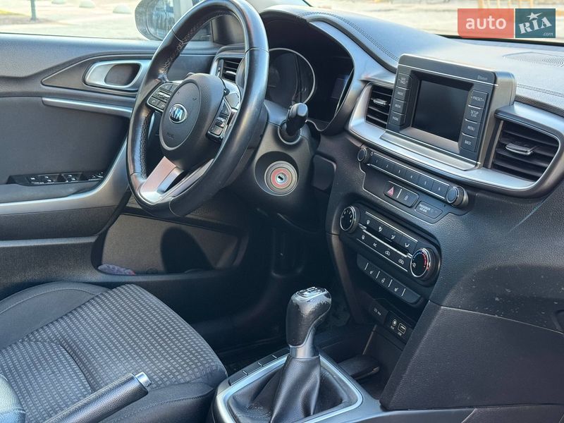 Универсал Kia Ceed 2019 в Львове