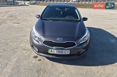 Хэтчбек Kia Ceed 2015 в Обухове