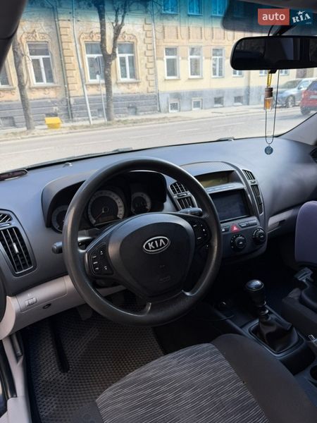 Хетчбек Kia Ceed 2008 в Львові