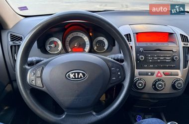 Хэтчбек Kia Ceed 2009 в Киеве