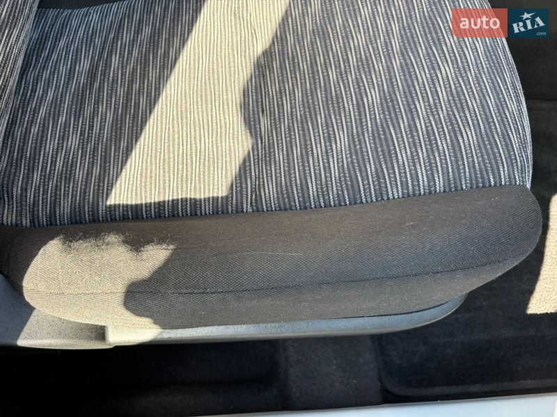 Хэтчбек Kia Ceed 2008 в Хороле