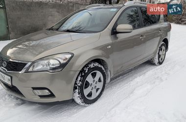 Универсал Kia Ceed 2010 в Золотоноше