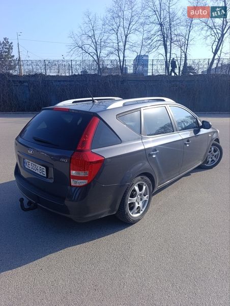Універсал Kia Ceed 2010 в Дніпрі