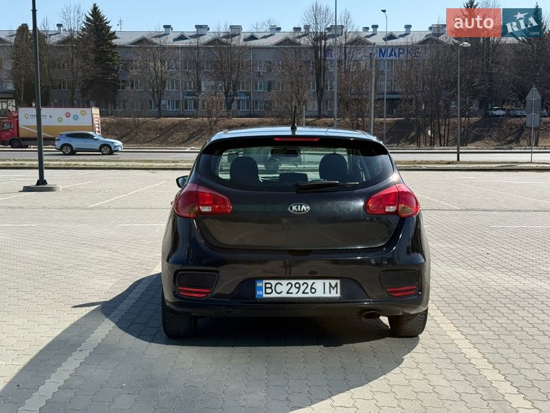 Хетчбек Kia Ceed 2013 в Львові