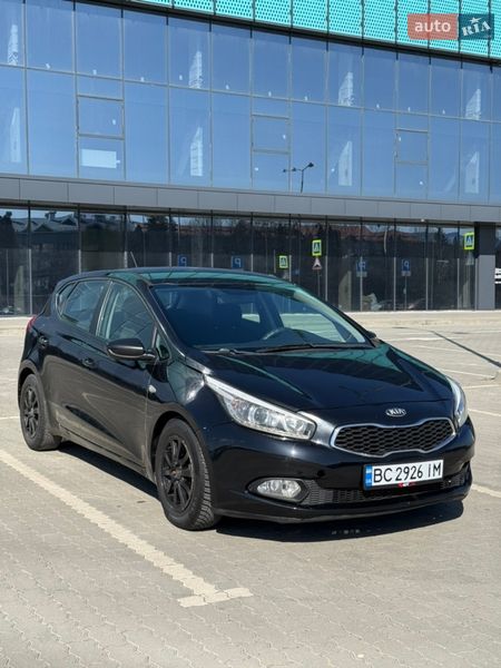 Хетчбек Kia Ceed 2013 в Львові