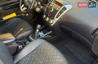 Универсал Kia Ceed 2010 в Каменец-Подольском