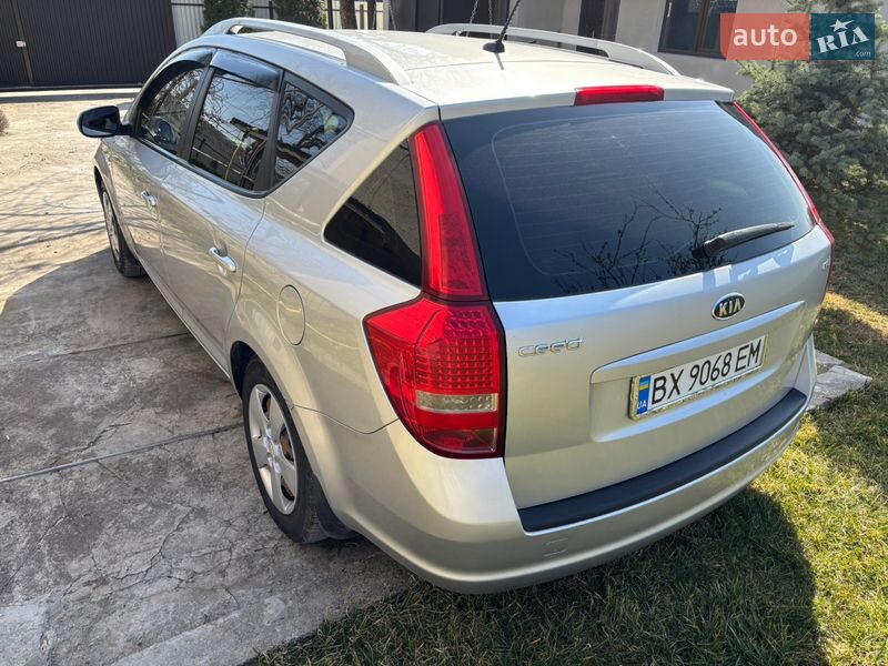 Универсал Kia Ceed 2010 в Каменец-Подольском