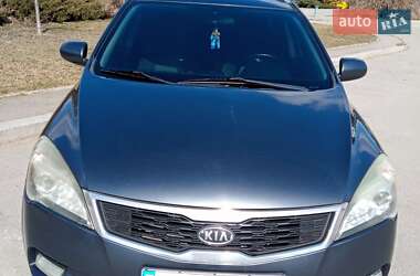 Универсал Kia Ceed 2010 в Умани