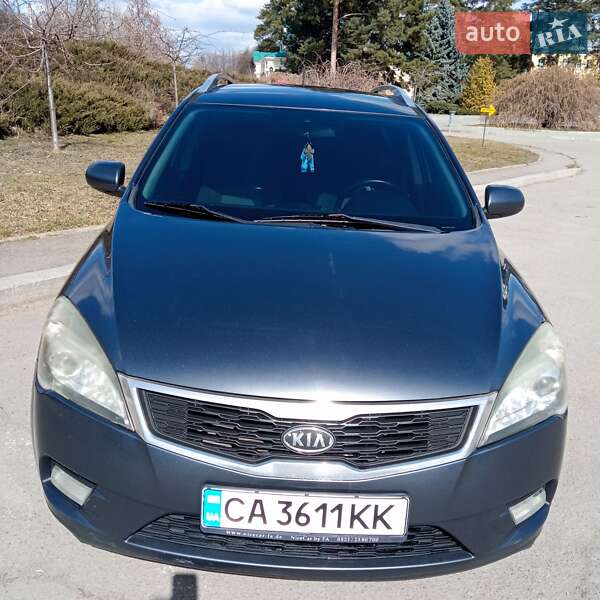 Универсал Kia Ceed 2010 в Умани