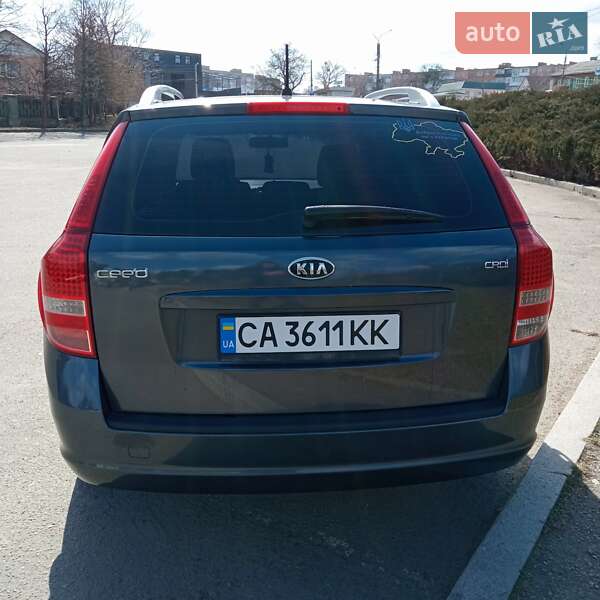 Универсал Kia Ceed 2010 в Умани
