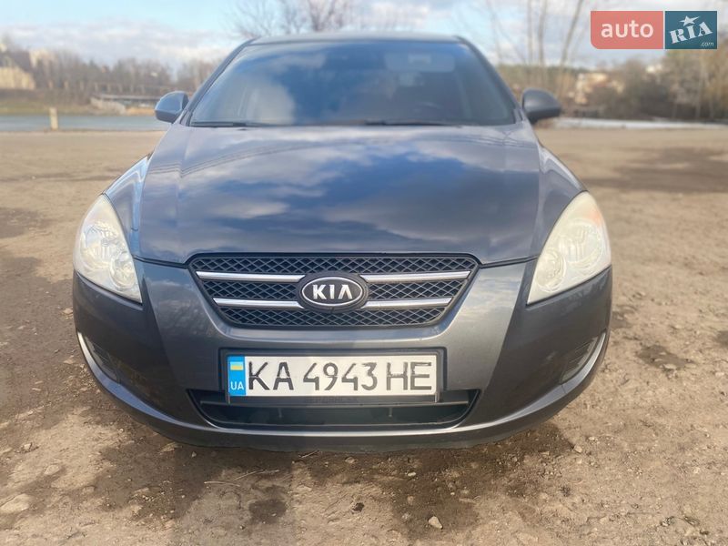 Хэтчбек Kia Ceed 2008 в Крюковщине