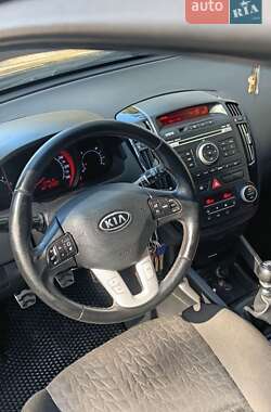 Универсал Kia Ceed 2010 в Киеве