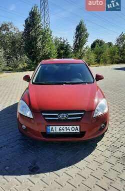 Хэтчбек Kia Ceed 2008 в Киеве