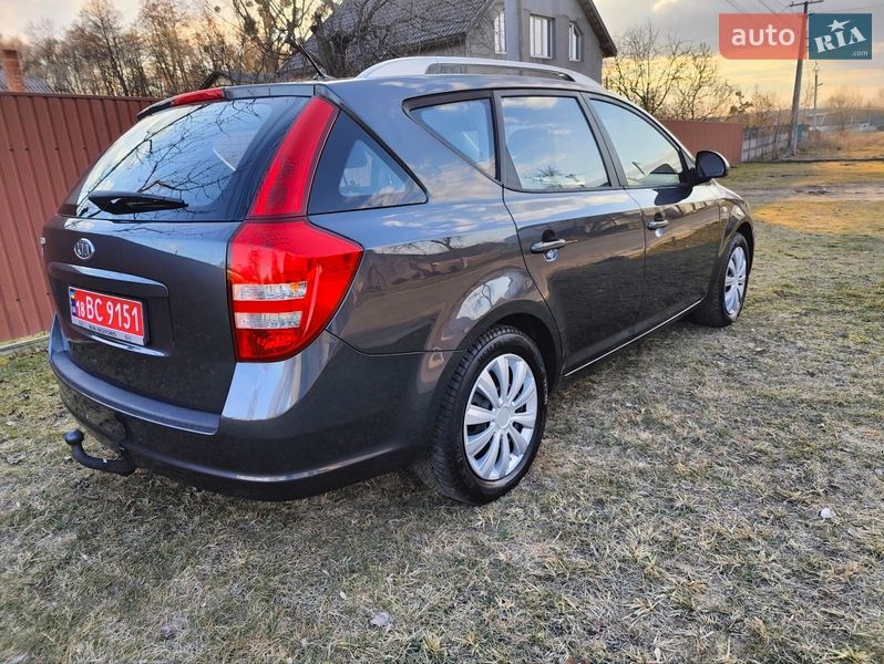 Универсал Kia Ceed 2009 в Киеве