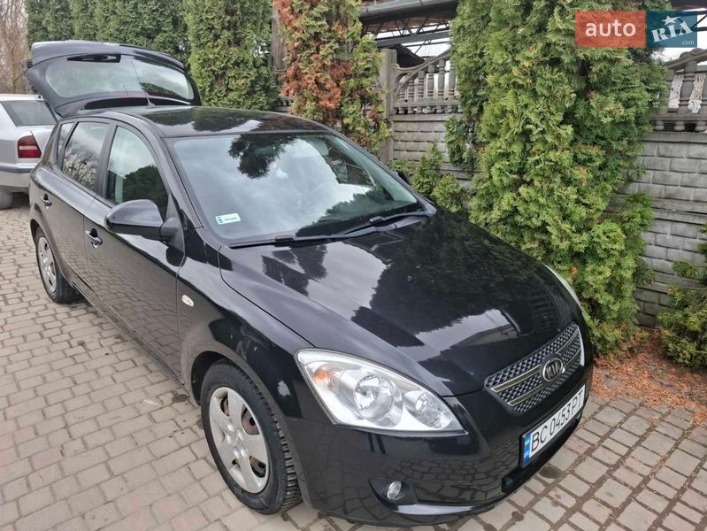 Хетчбек Kia Ceed 2007 в Золочеві