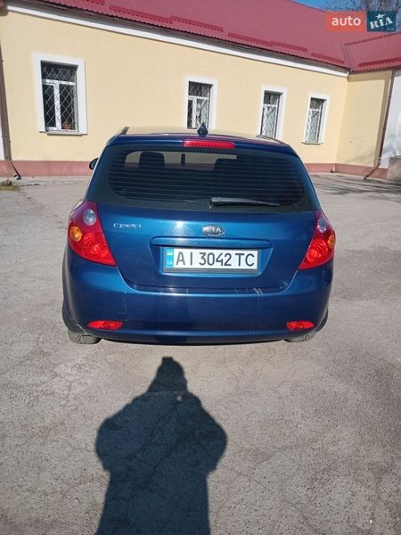 Хэтчбек Kia Ceed 2007 в Березане