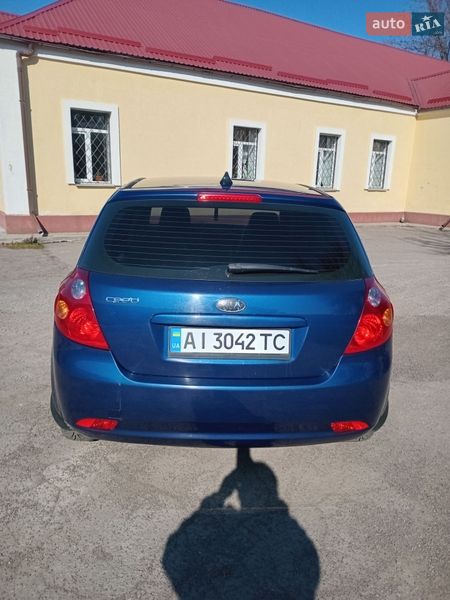 Хэтчбек Kia Ceed 2007 в Березане