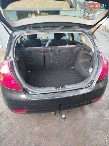Хэтчбек Kia Ceed 2009 в Корсуне-Шевченковском