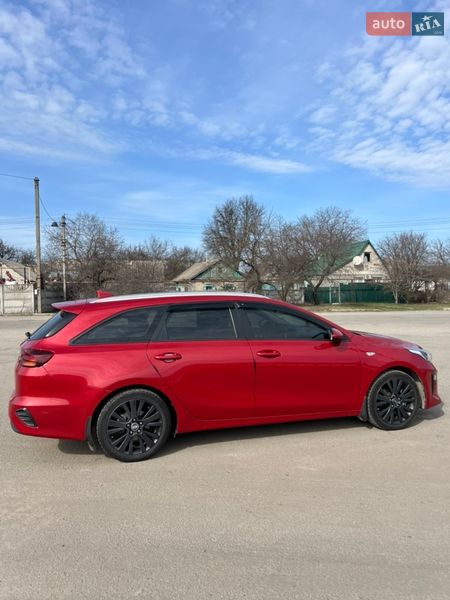 Универсал Kia Ceed 2018 в Днепре