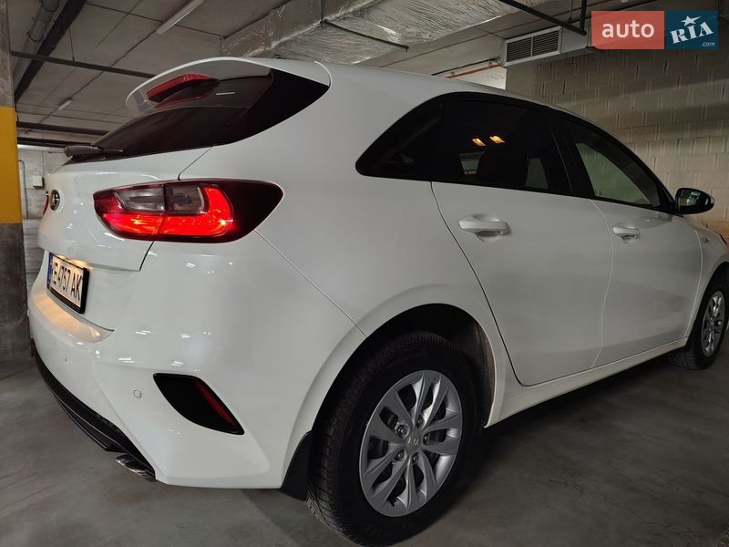 Хэтчбек Kia Ceed 2021 в Днепре