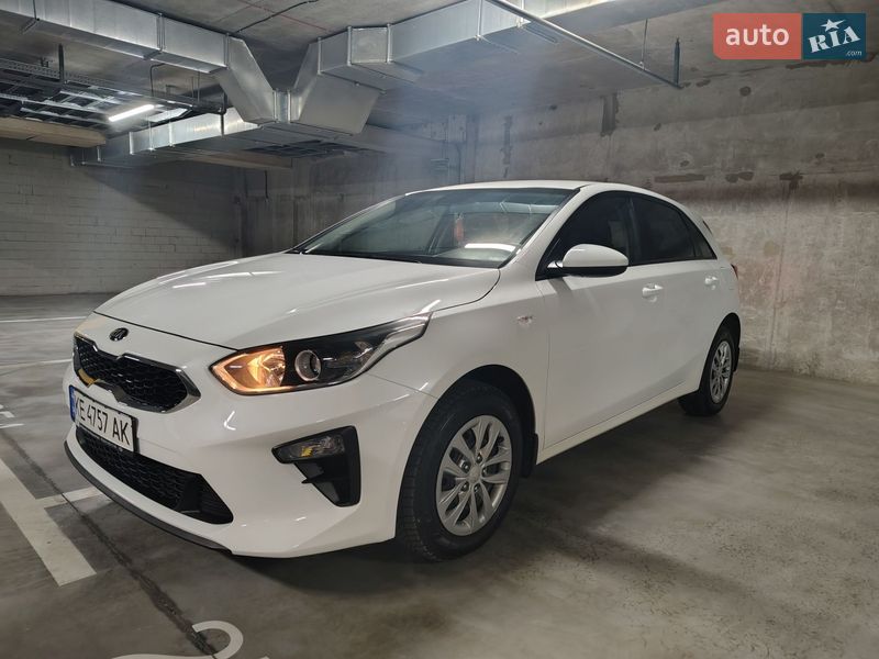 Хэтчбек Kia Ceed 2021 в Днепре