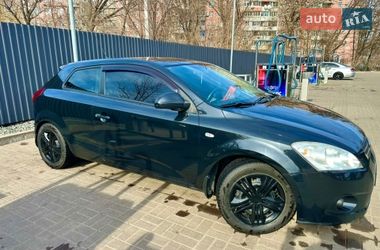 Хэтчбек Kia Ceed 2008 в Днепре