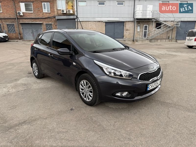 Хетчбек Kia Ceed 2013 в Запоріжжі фото 7 Хетчбек Kia Ceed 2013 в Запоріжжі
