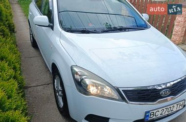 Хетчбек Kia Ceed 2010 в Львові