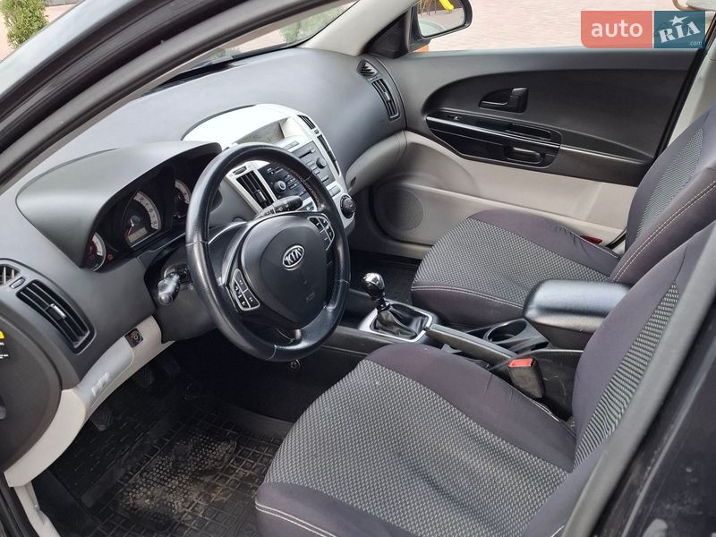 Хетчбек Kia Ceed 2007 в Хмельницькому