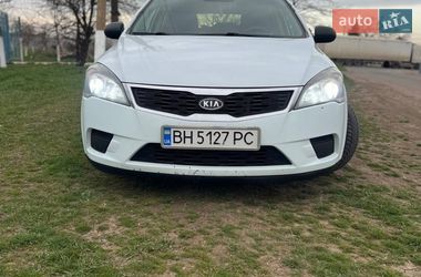 Хэтчбек Kia Ceed 2012 в Одессе