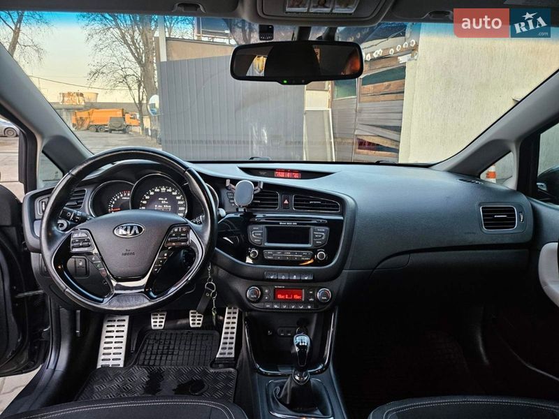 Хэтчбек Kia Ceed 2013 в Киеве