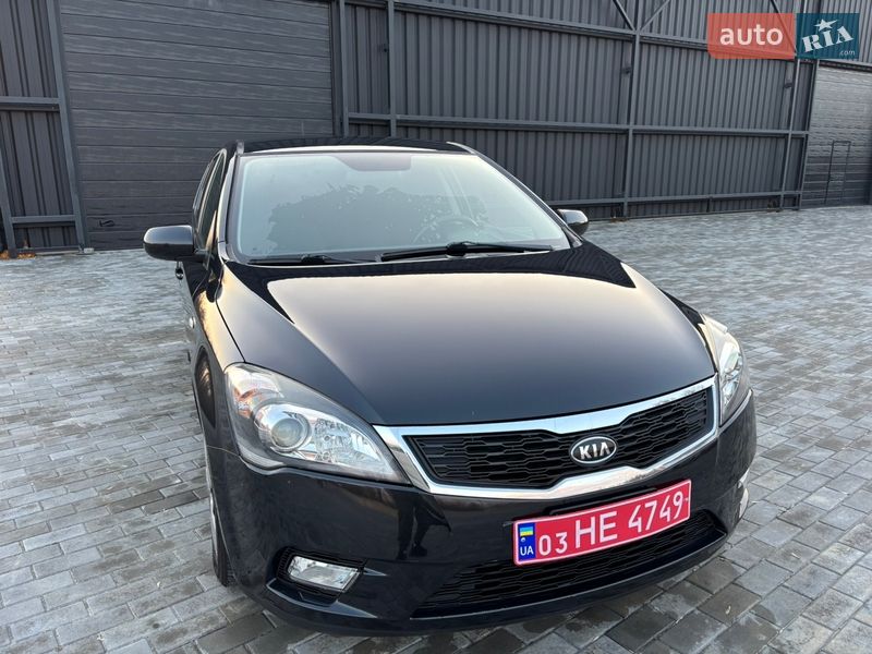 Хетчбек Kia Ceed 2011 в Хоролі