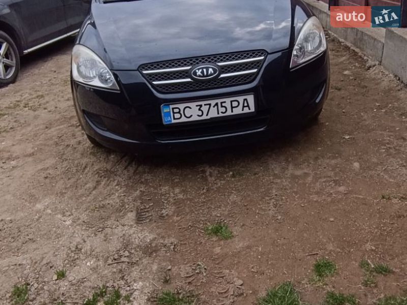 Універсал Kia Ceed 2009 в Коломиї